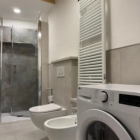 Dimora Castelnovo شقة تيرانو